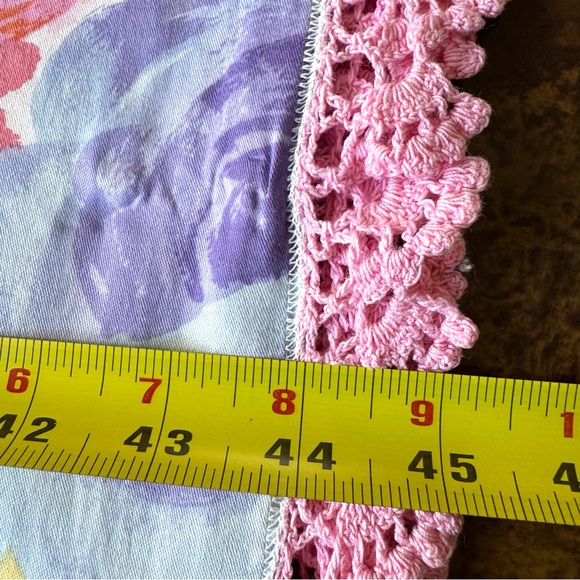 Vintage Floral & Crochet Lace Square Tablecloth - Picture 14 of 15